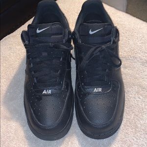 Black Air Force ones